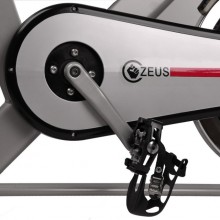 Zeus - středové uložení